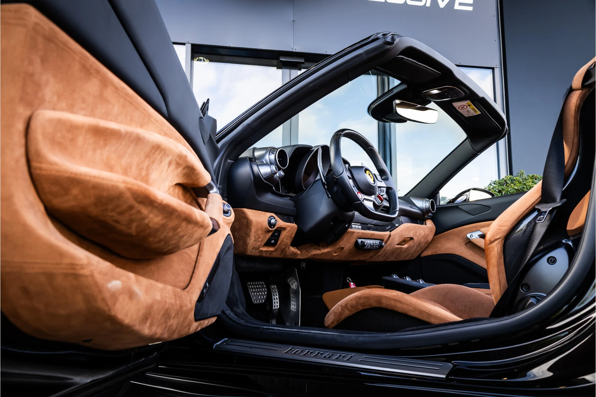 Ferrari F8 Spider 2022 - 3.9 V8 HELE obrázek 20