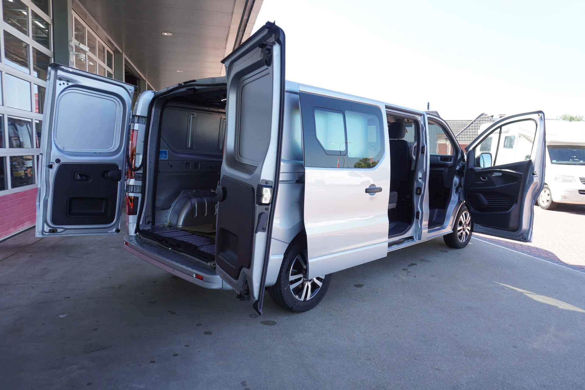 Renault Trafic 2024 - 2.0 Blue dCi 170PK T29 L2H1 Extra DC Automaat Bild 5