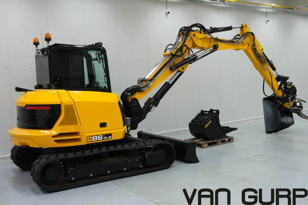 JCB 2021 - 86 C-2 | Engcon EC209 | full option | 2021 | 2430h afbeelding 1