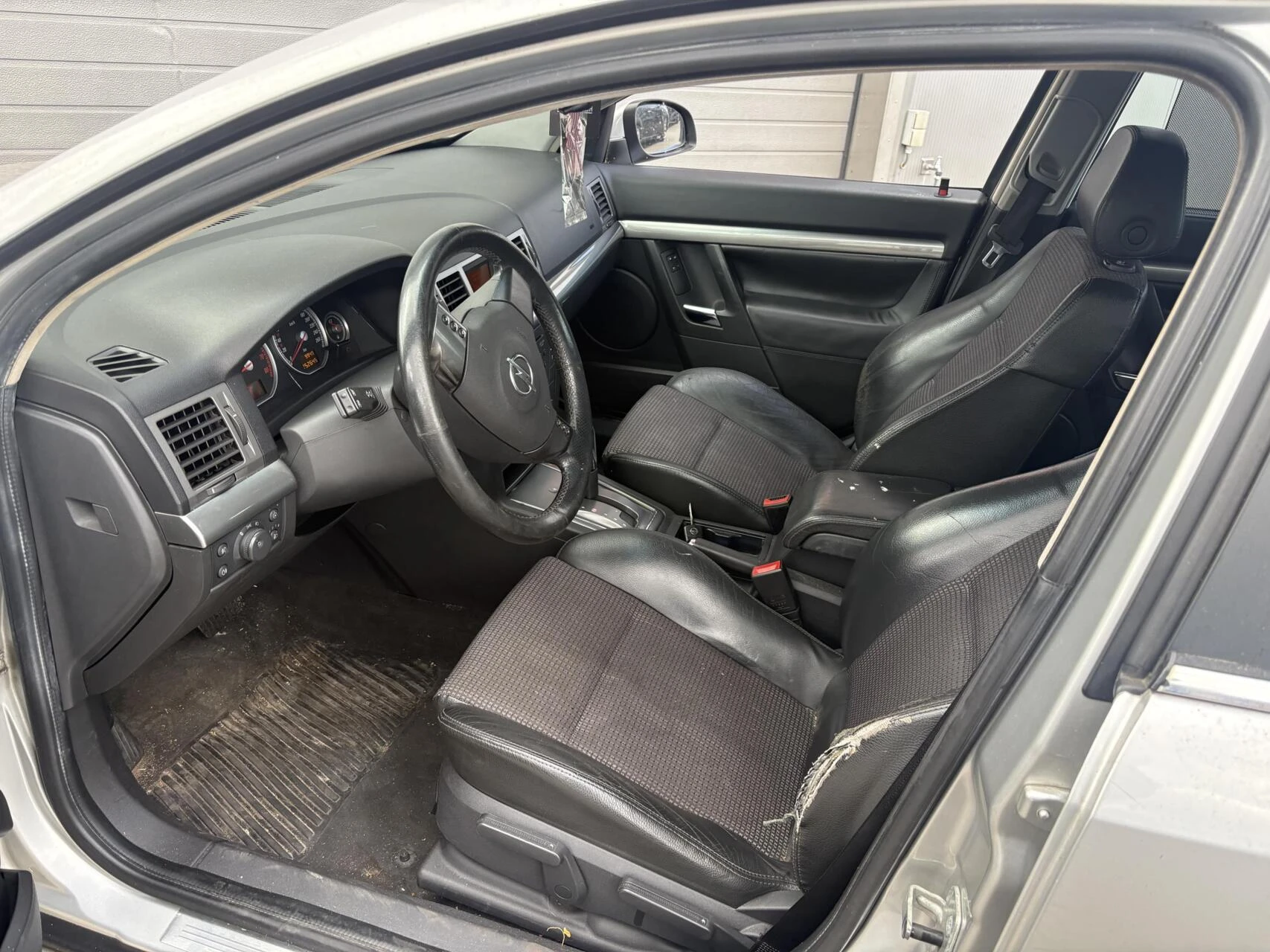 Opel Vectra 2003 - GTS 3.2 V6 afbeelding 9