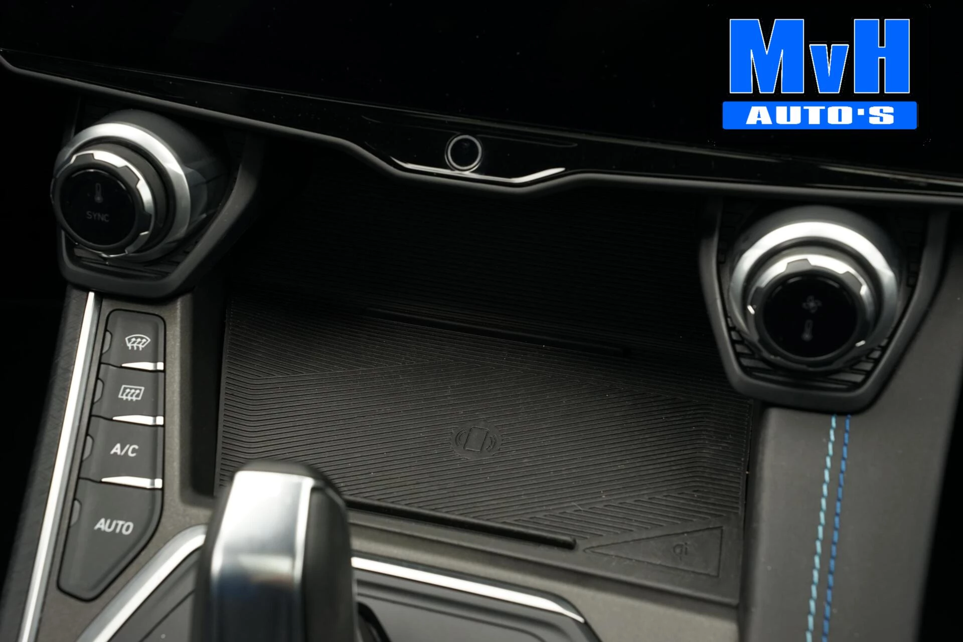 Lynk & Co 01 2023 - 1.5 PHEV|ZWARTE.HEMEL|360ºCAM|PANO|262PK|SOH94% afbeelding 9