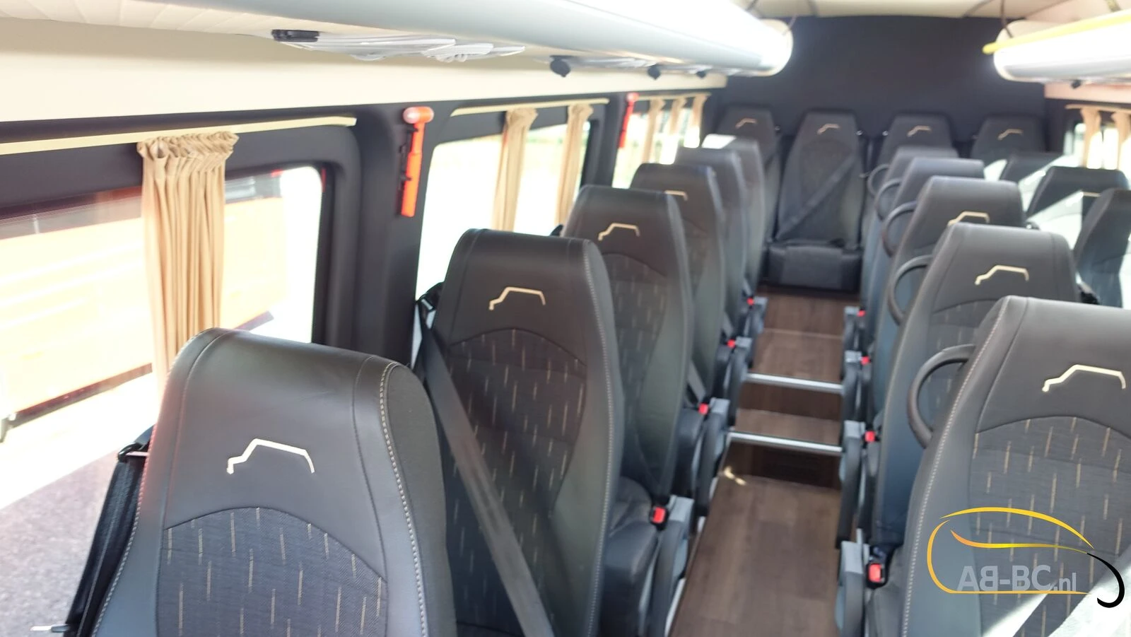 Mercedes-Benz Sprinter 2026 - NEW 519 CDI 24 Seats EURO 6 obrázek 52