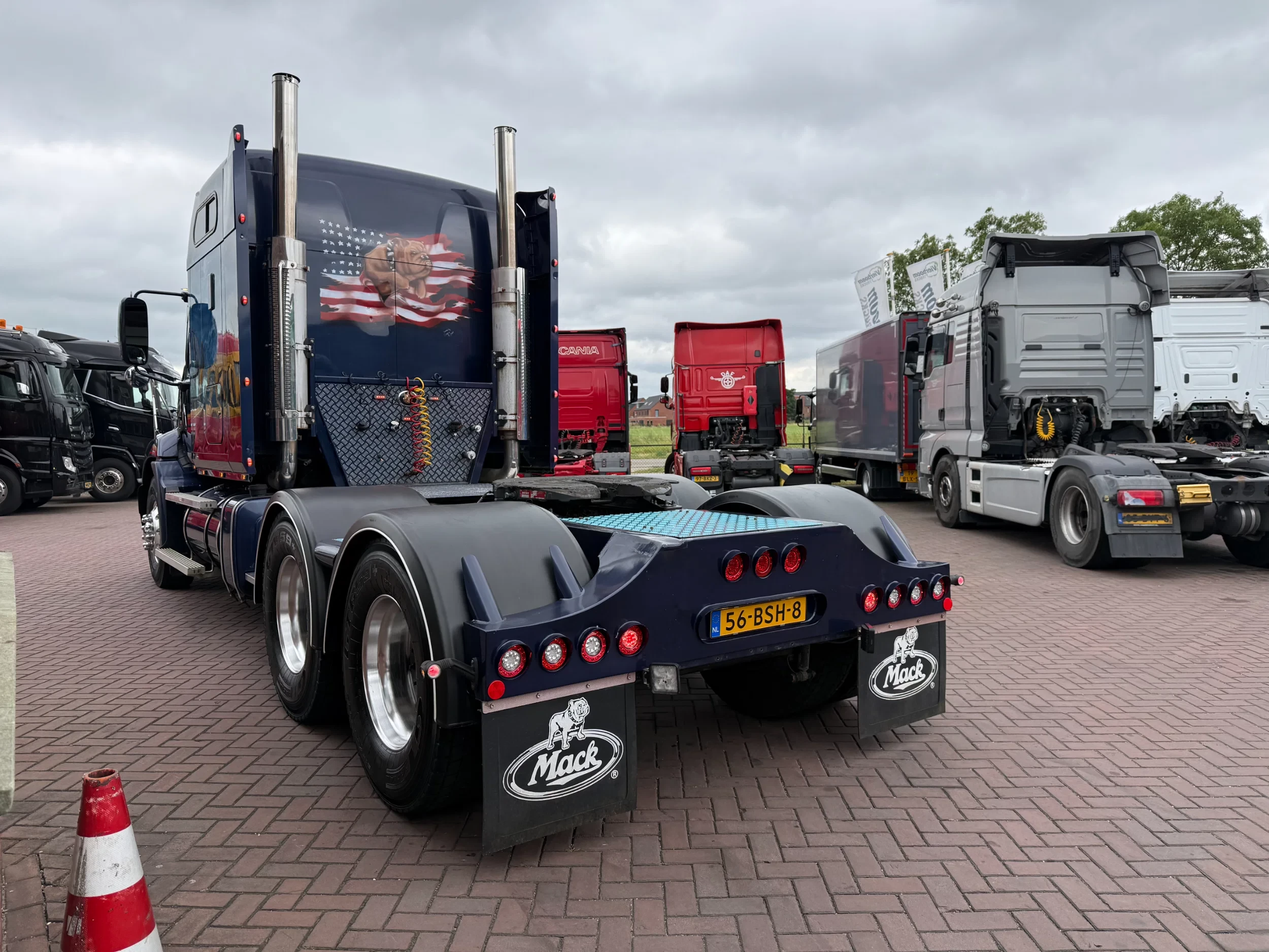 MACK CXN 613 2005 - CXN 613 Concourstaat / 6X4 trekker / NL Kenteken / afbeelding 3