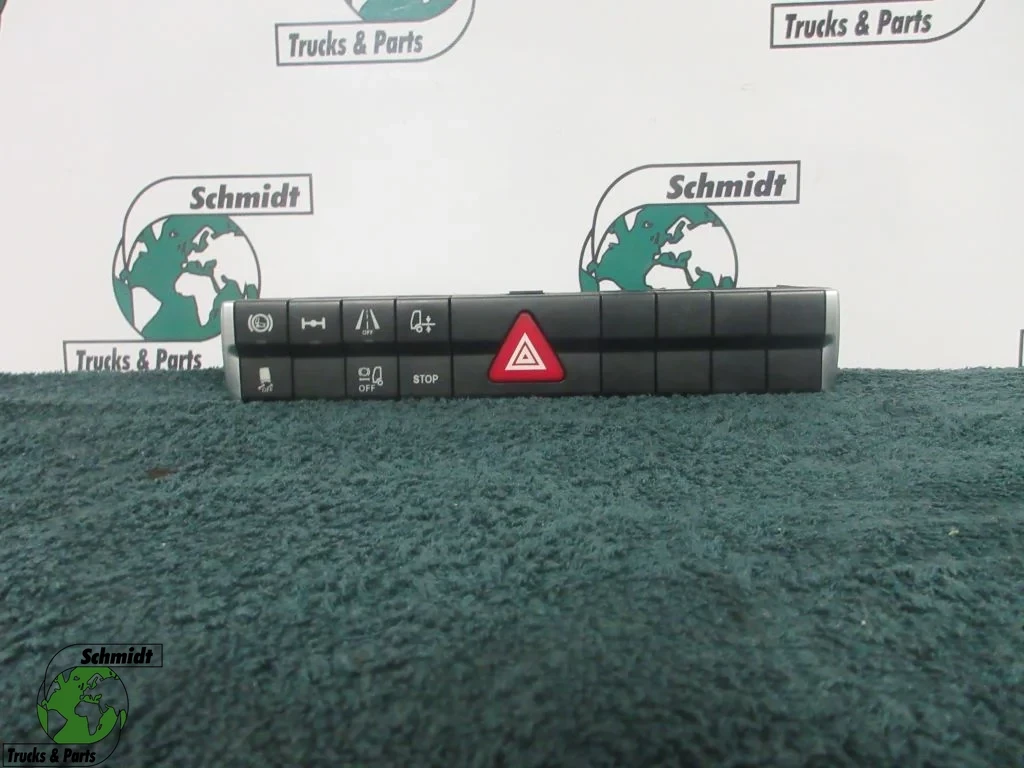 Mercedes-Benz - A 960 446 14 23 SCHAKELPANEEL ACTROS MP4 EURO 6 afbeelding 1