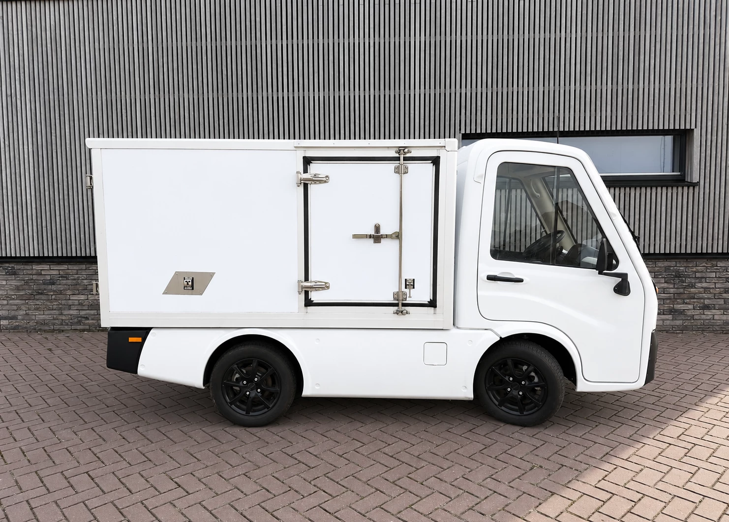 Cenntro Metro 2022 - C500 | Budget box | Lithium | Range 100 km | Refurb Bild 2
