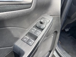 Ford Kuga 2023 - 2.5 PHEV ST-Line imagen 16