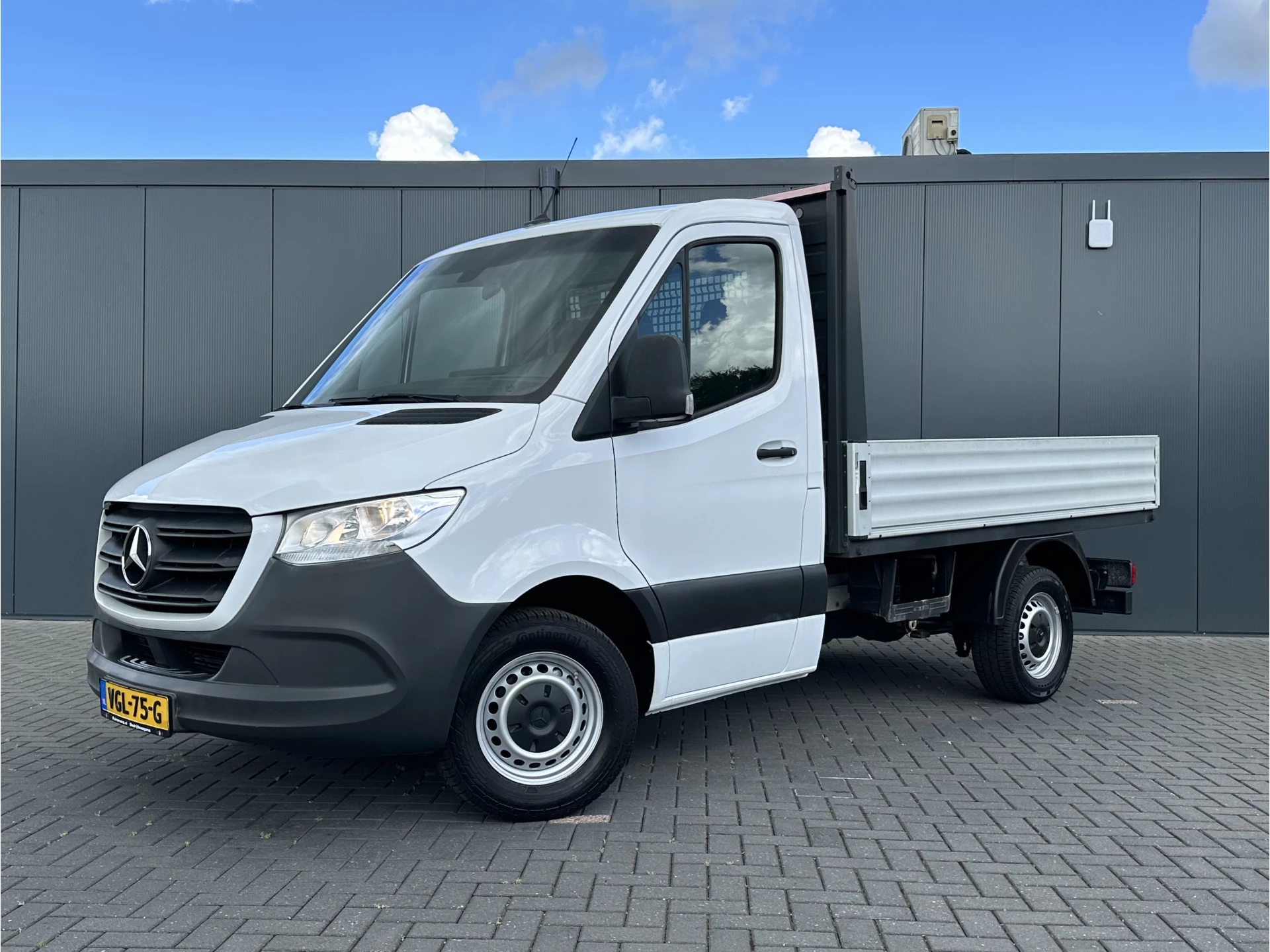 Mercedes-Benz Sprinter 2020 - 316 CDI 164 PK AUTOMAAT RWD 3.5T / PICK UP / 1e EIG. / 32.605 KM / AIRCO / CRUISE / NAVI / APPLE CARPLAY / ANDROID AUTO image 2