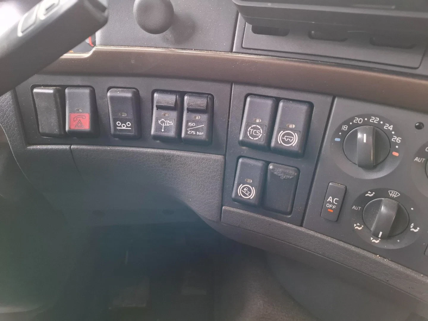Volvo FH 2012 - 16.750 / 6X4 / 2XBIG AXLE / TECHNICAL 60 TON / HYDRAULICS / VEB+ / 675090 KM / AUTOMATIC / EURO-5 / 2012 afbeelding 21