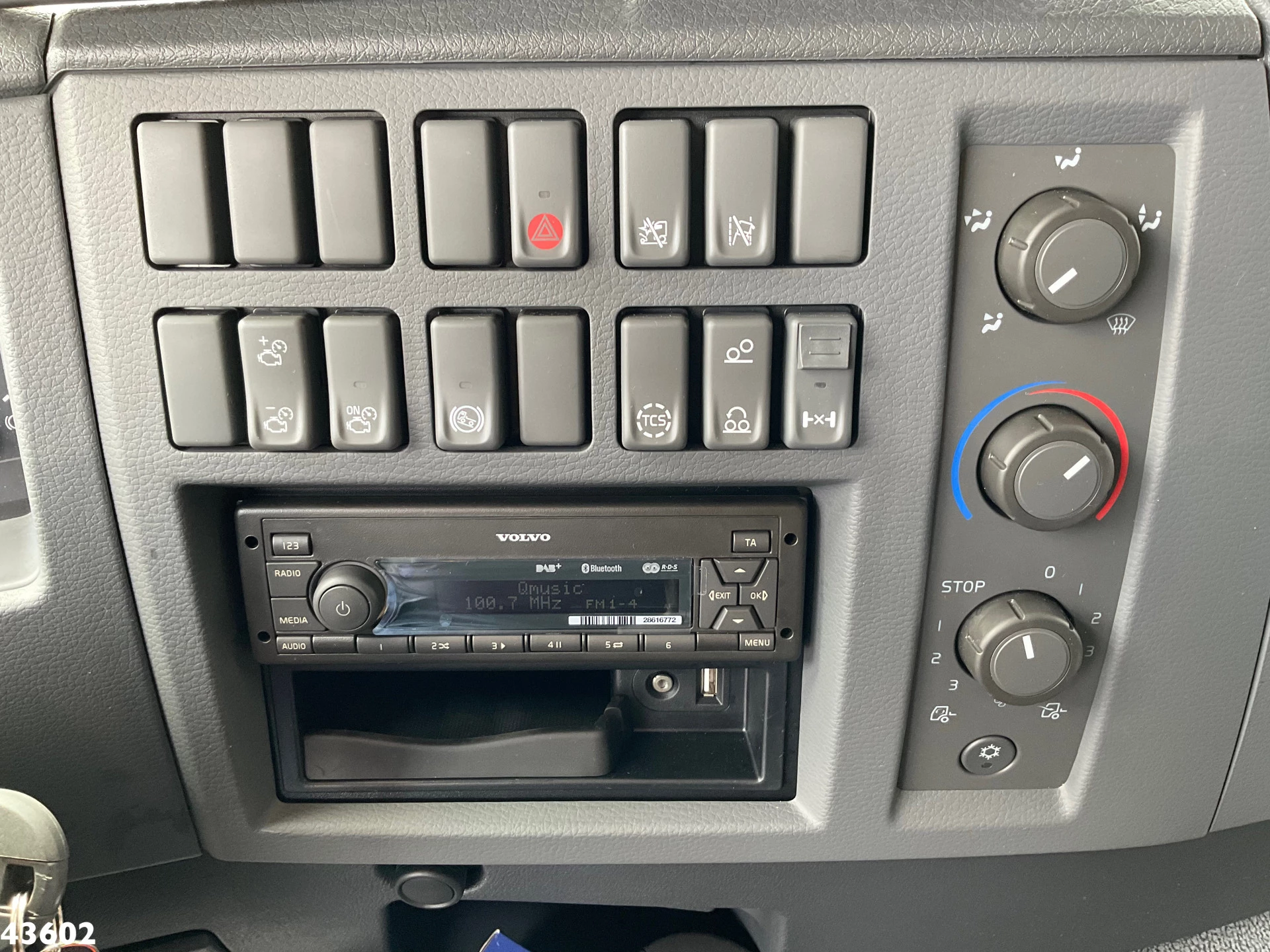 Volvo FE 350 VDL Translift zijlader 2023 image 18