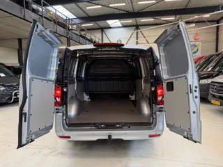 Mercedes-Benz Vito 2024 - 116CDI L2H1 4x4 Automaat Airco Cruisecontrol Trekhaak NIEUW BPM VRIJ bild 8