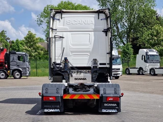 Scania S 2021 - S540 NGS Highline 4x2 - Low deck - Retarder - Custom interior - Night clima - Full air - Led - Navi bild 6