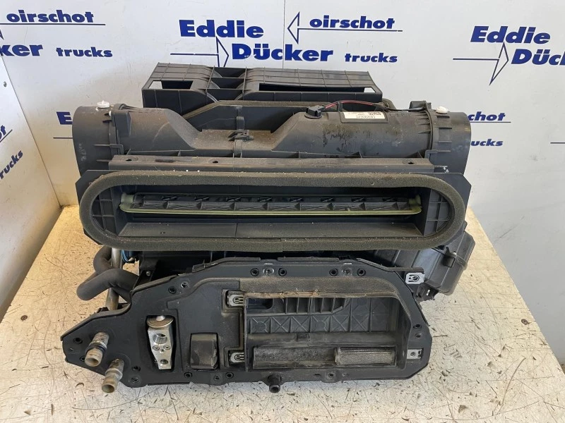 DAF 2018 - 2154535 / 2302627 HEATER CCC afbeelding 1