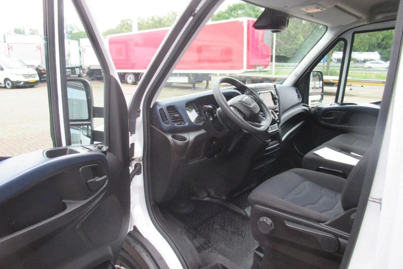 Iveco Daily 2022 - 35C16 Bak+Klep Automaat Laadklep Airco Camera image 5