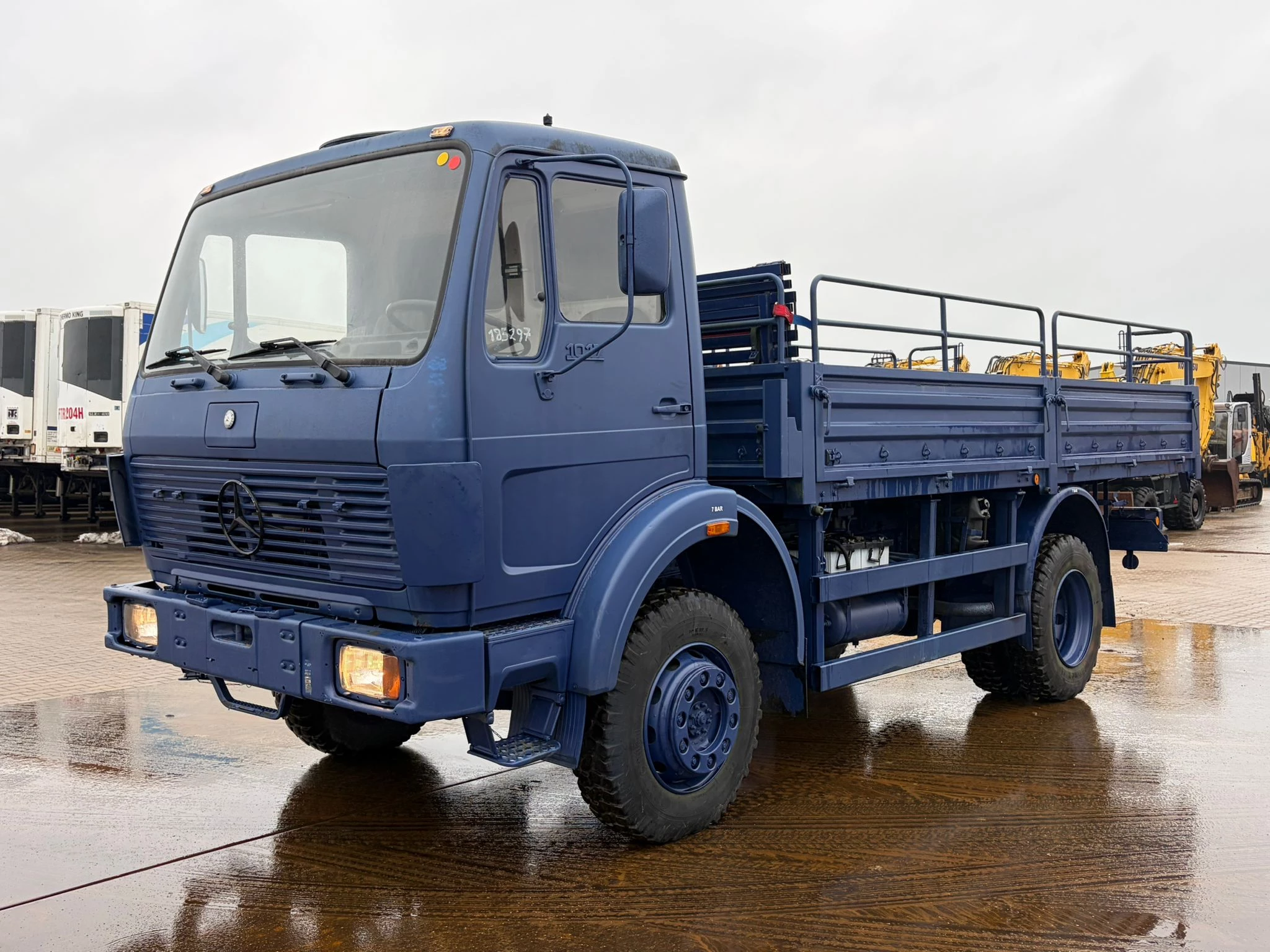 Mercedes-Benz 1017 4X4 blue 1985 Bild 1