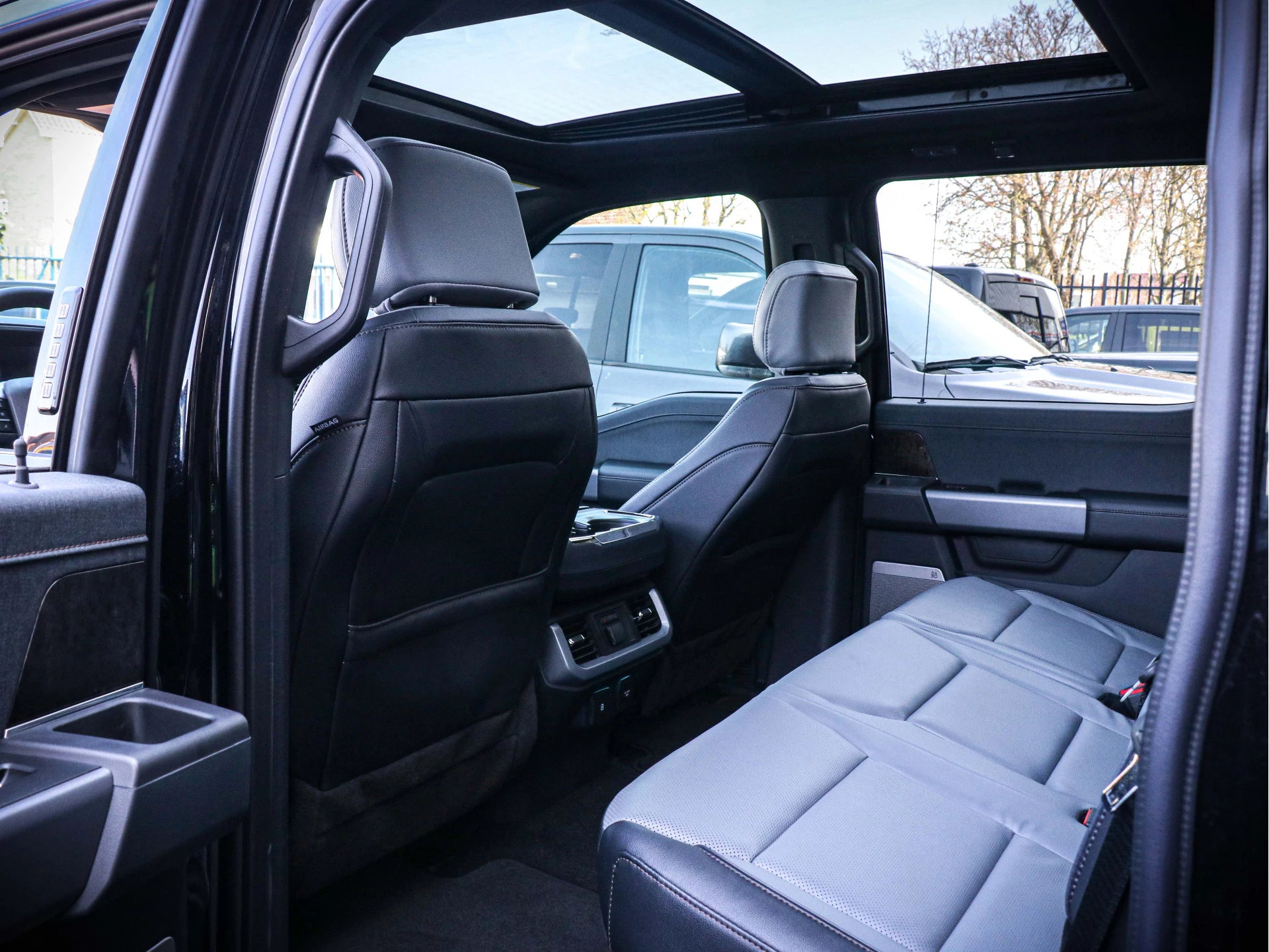 Ford Lightning Lariat Extended Range 2026 - | 514 km. range Extended Range zdjęcie 9
