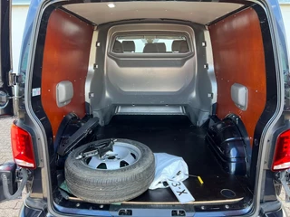 Volkswagen Transporter 2023 - SN DOUBLE CAB 75 EDITION bild 24