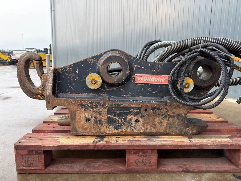 OilQuick 2010 - OQ80 - M318D / M320F / M322D / 320D / 320E / 323D immagine 8