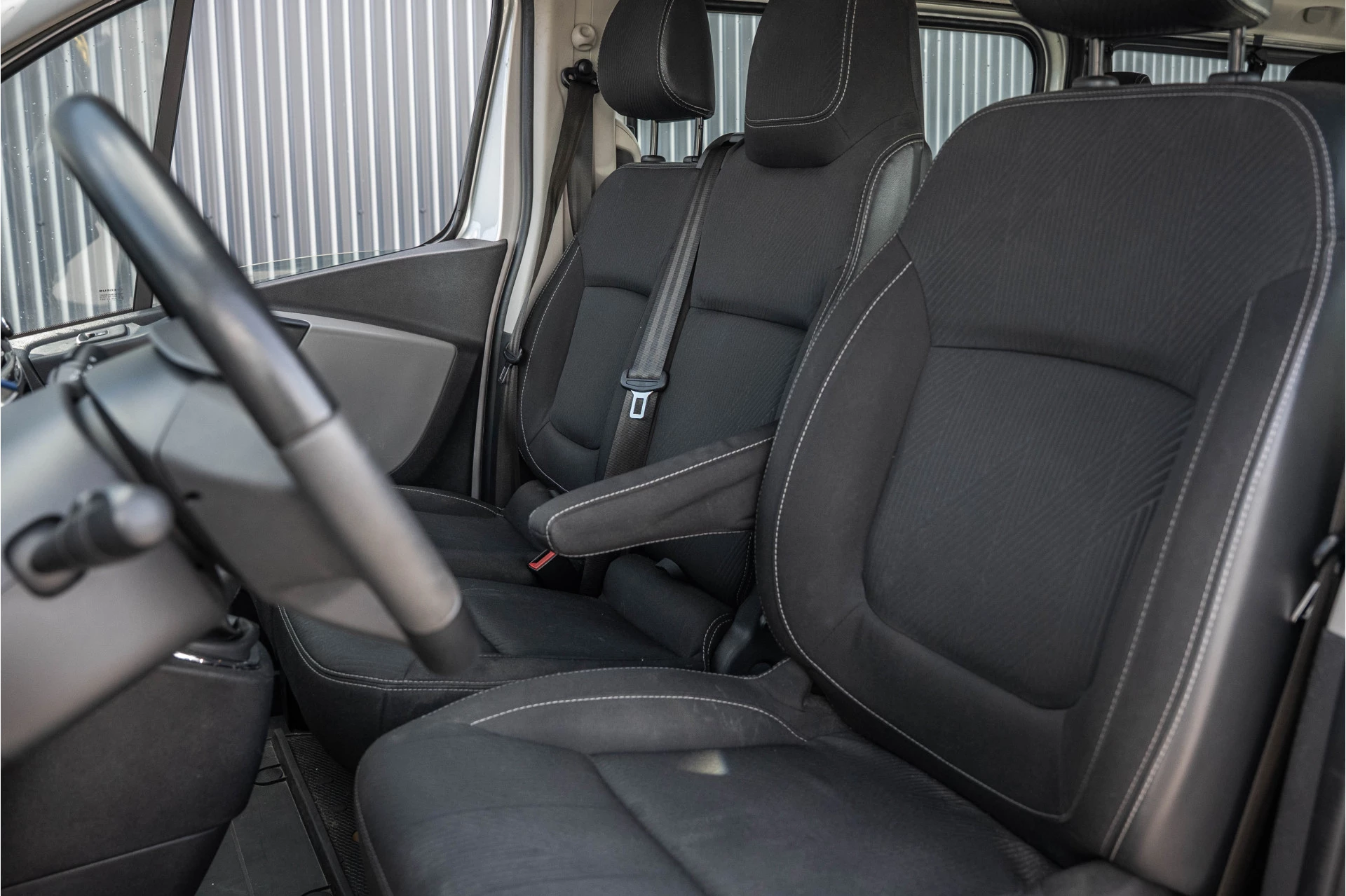 Renault Trafic 2018 - Passenger **1.6dCi 9-Pers L2H1 | Incl. BPM, BTW vrij | R-Link | Navi | Airco | Cruise | PDC | MF Stuur | Start / Stop** zdjęcie 12