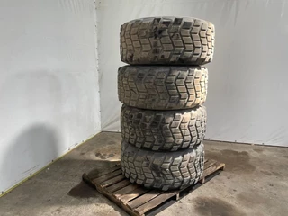 Michelin 525/65 R20.5 afbeelding 2 miniatuur