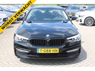 BMW 5 Series 2018 - 530e iPerformance Executive obrazek 2
