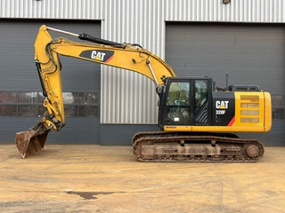 Caterpillar 320FL 2017 afbeelding 1 miniatuur