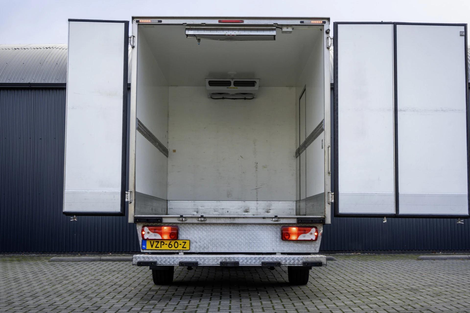 Mercedes-Benz Sprinter 2023 - 315 CDI | Koelwagen | Zijdeur | 150PK | Cruise | Airco zdjęcie 7