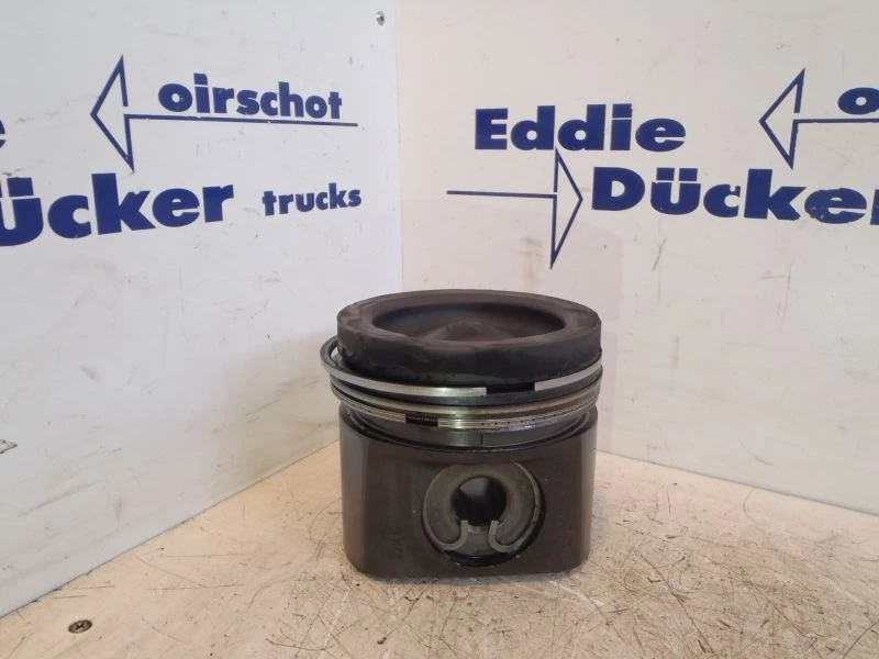 DAF - 1747552 MOTORZUIGERSET CF85IV/XF105 afbeelding 1