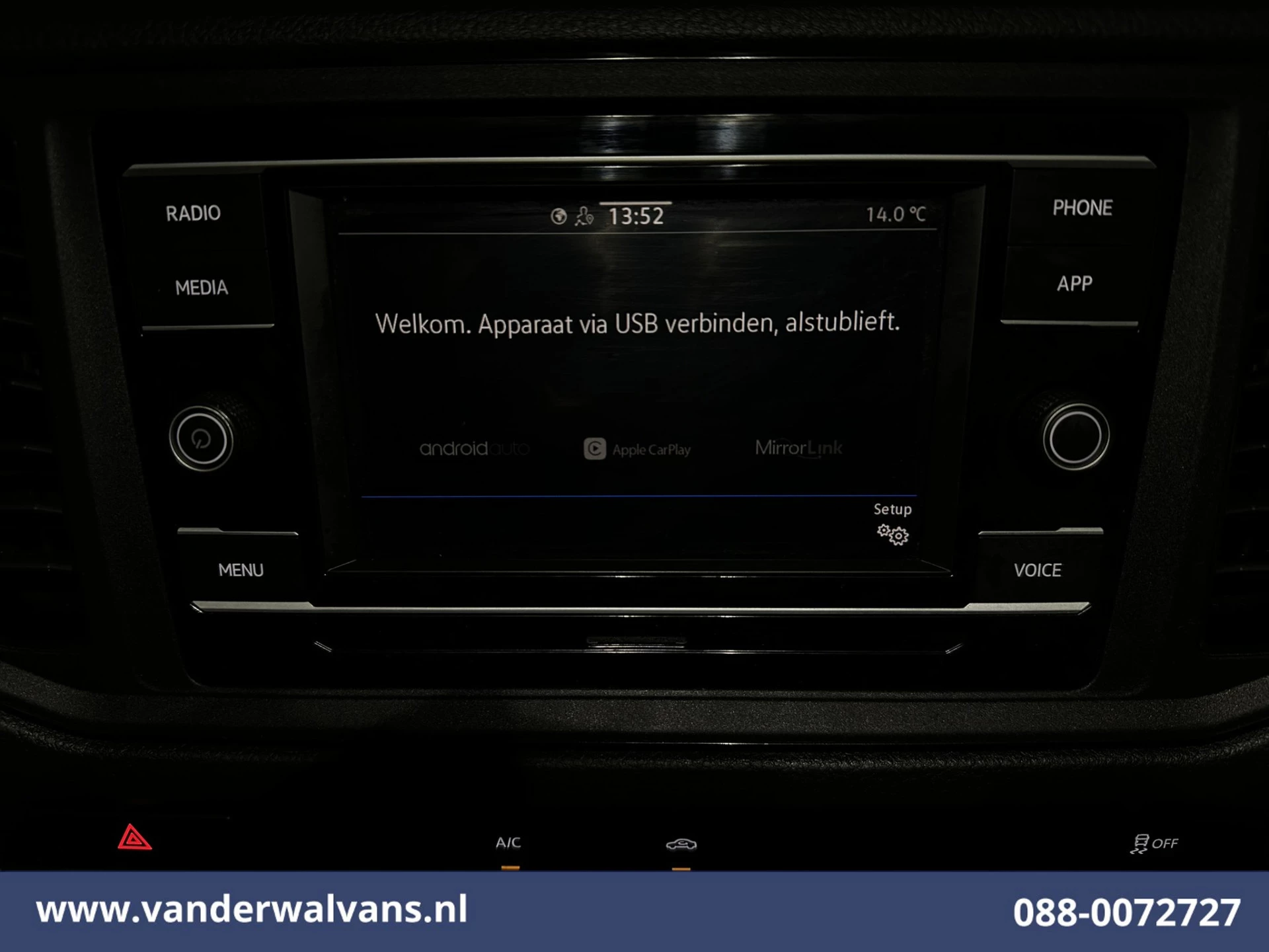 Volkswagen Crafter 2022 - 2.0 TDI 141pk L3H3 L2H2 Euro6 Airco | Camera | Apple Carplay | Cruisecontrol | Chauffeursstoel obrázek 3