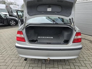 BMW 3 Series 2004 - 316i Special Executive APK tot 07-2027 obrazek 7
