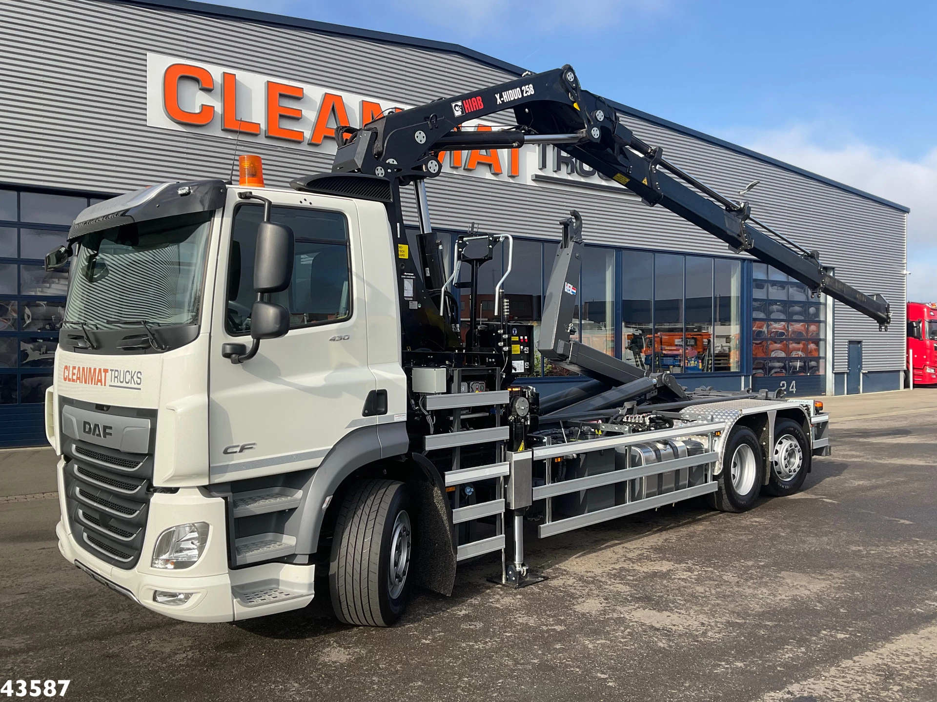DAF FAN CF 430 Hiab 25 Tonmeter laadkraan 2024 afbeelding 1