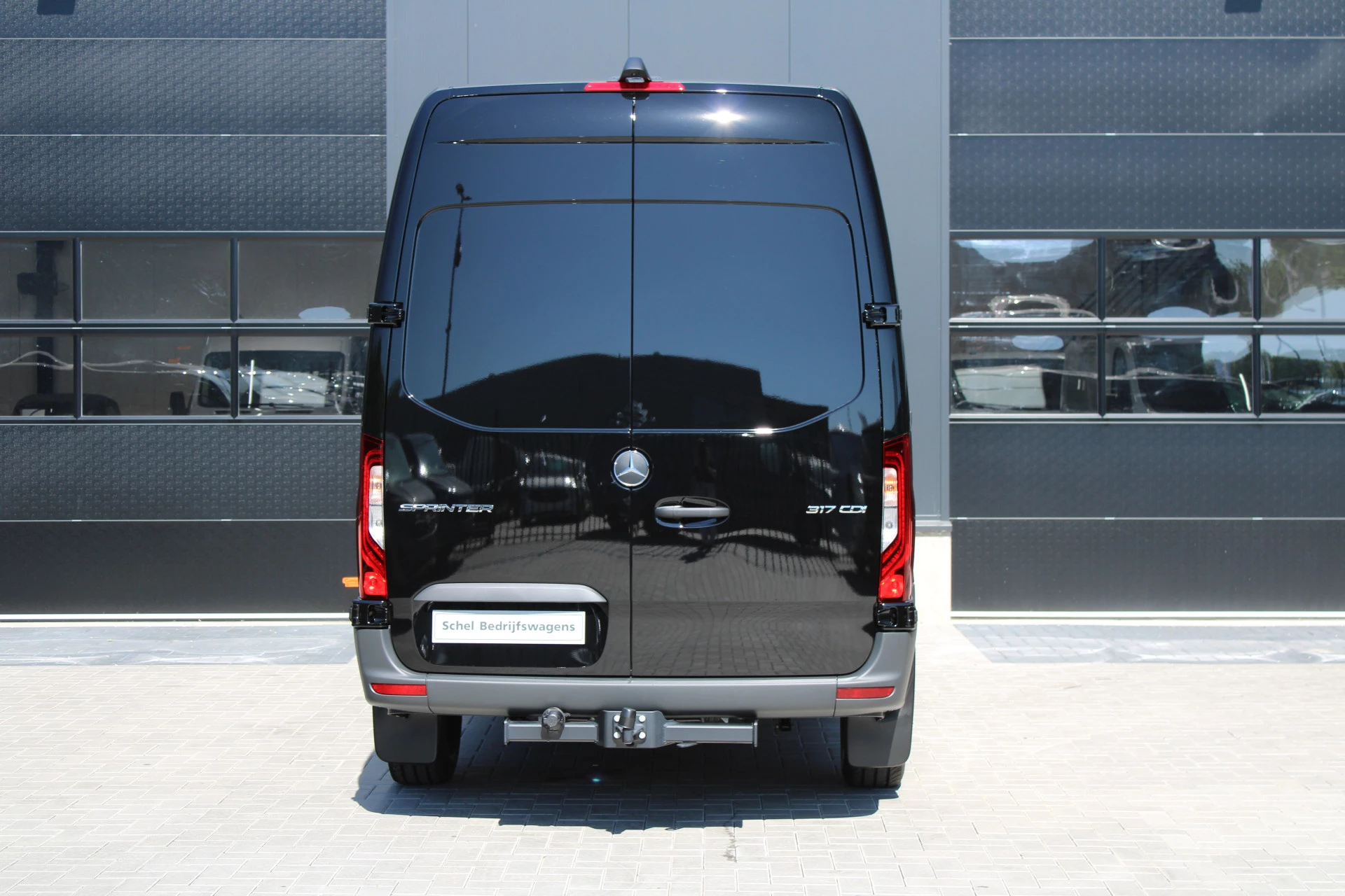 Mercedes-Benz Sprinter 2024 - 317CDI L2H2 Select - LED - Mbux 10 - 3.5t Trekhaak - Geveerde Stoel - Betimmering - Camera - Carplay - Blind spot - Cruise - Rijklaar obrázek 6