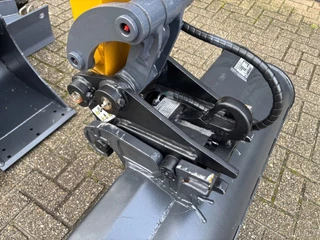 XCMG N/A 2026 - XE18E Rups Graafmachine Snelwissel 3 Bakken NIEUW 5X OP VOORRAAD image 7