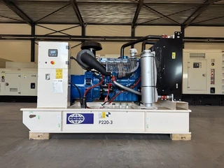 FG Wilson 2026 - P220-3 - 220 kVA Open Genset - DPX-16012-O à vendre