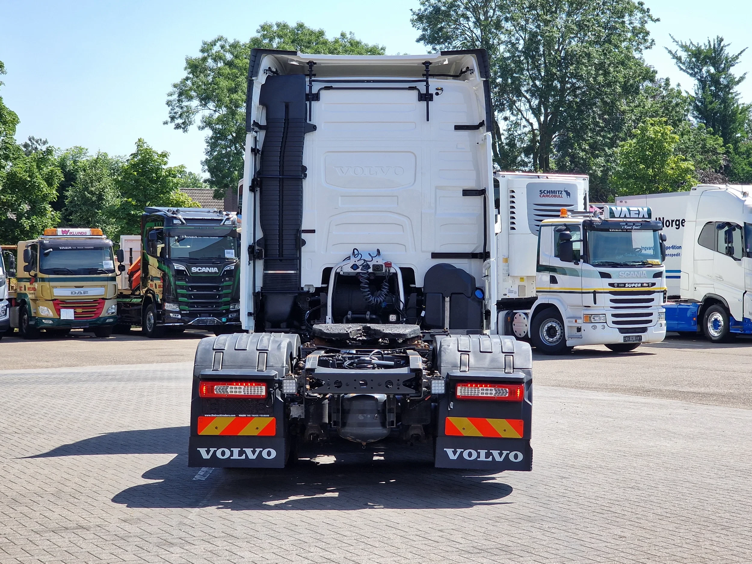 Volvo FH 2019 - 13.500 Globetrotter 6x2 - Retarder - Full air - 3.20 WB - Low KM - Bild 6