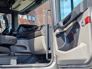 Scania S 2023 - 660S V8 NGS Highline 6x2 - Retarder - Full air - Leather - Led - Alloy wheels obrazek 23