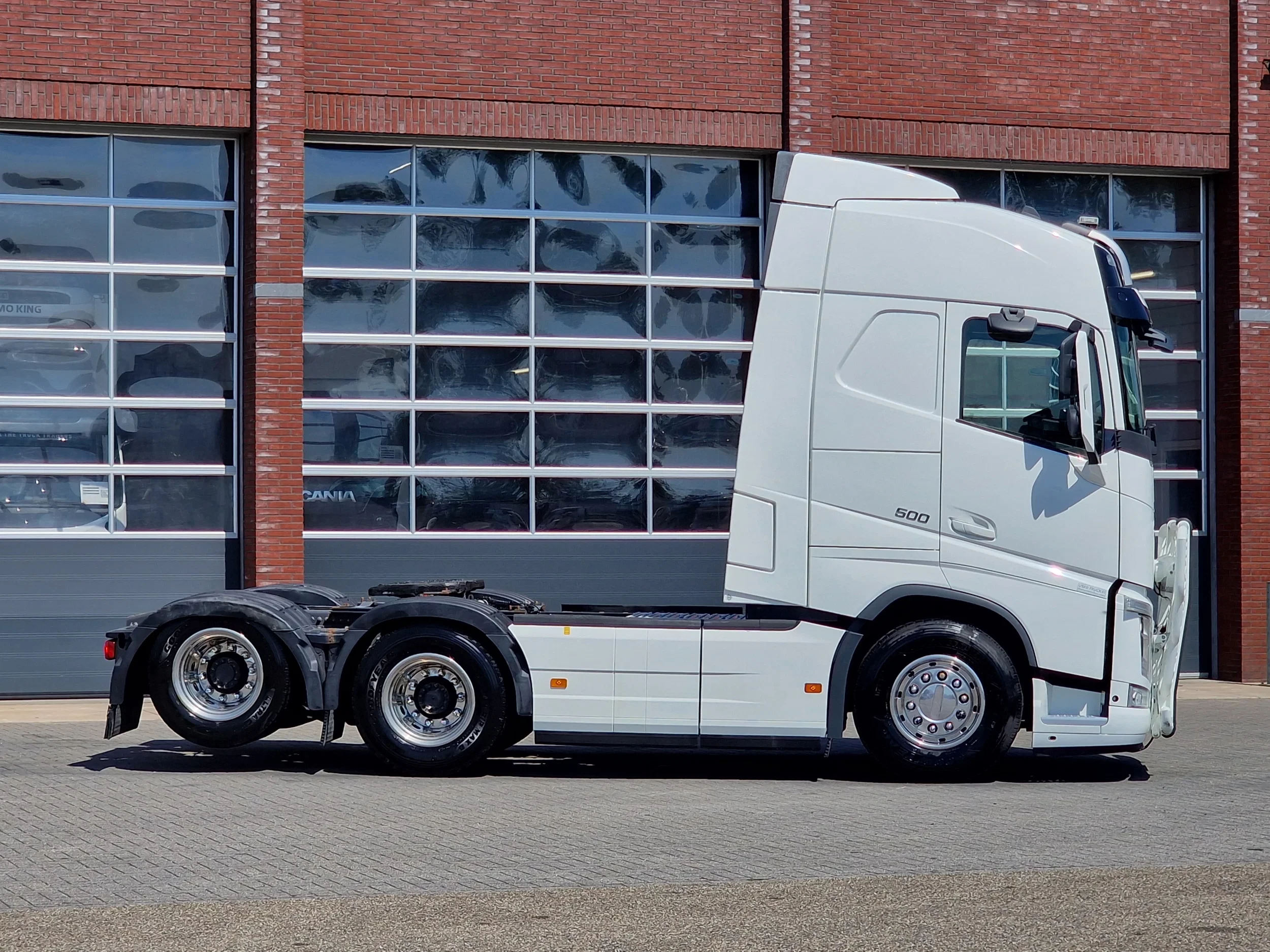 Volvo FH 2019 - 13.500 Globetrotter 6x2 - Retarder - Full air - 3.20 WB - Low KM - Bild 8