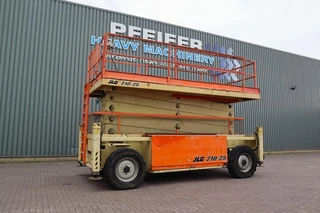 JLG 2008 - 210-25 Diesel, 4x4 Drive, 23m Working Height, 1000 zu verkaufen