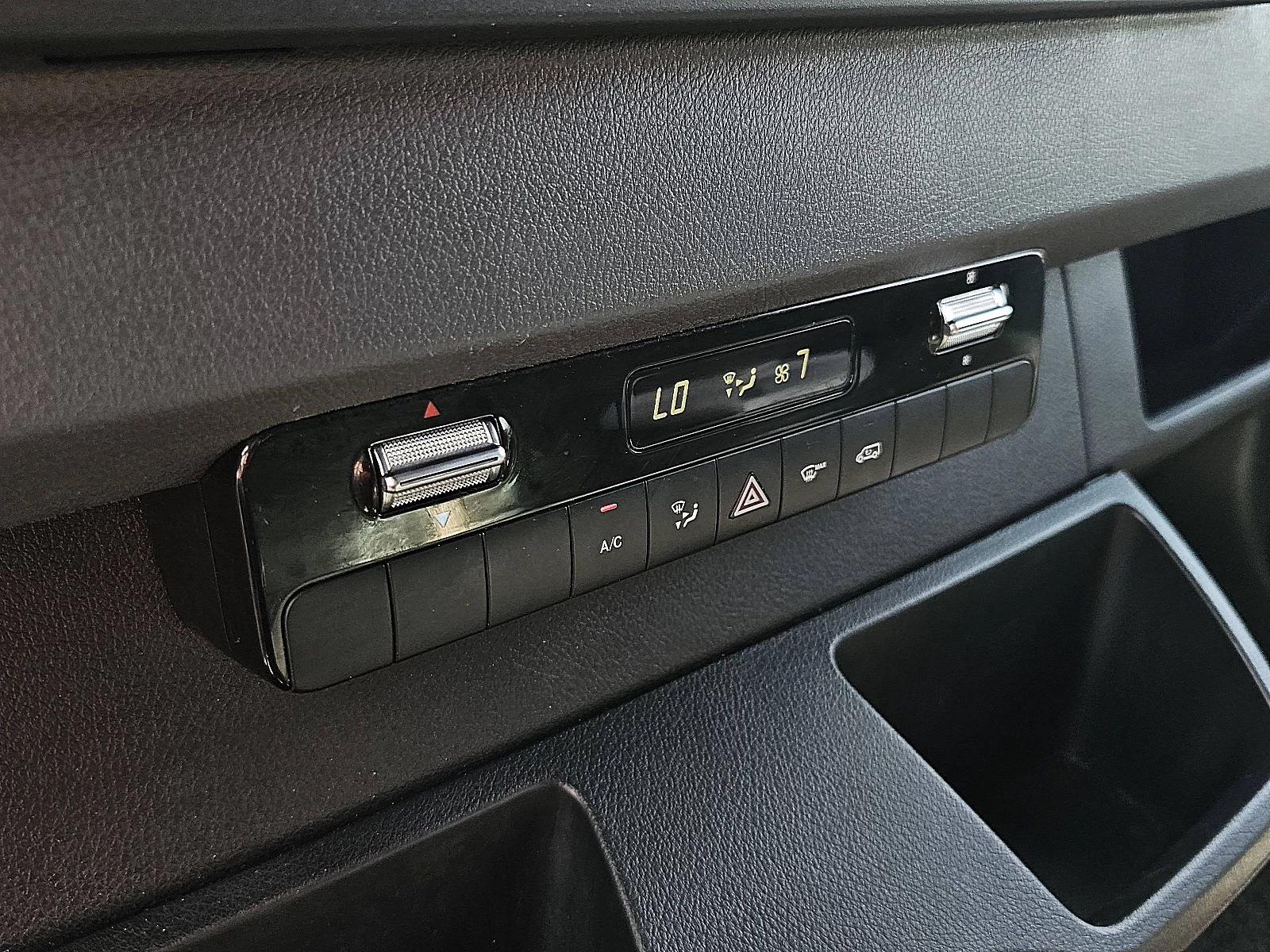 Mercedes-Benz Sprinter 2022 - 317 Bild 11