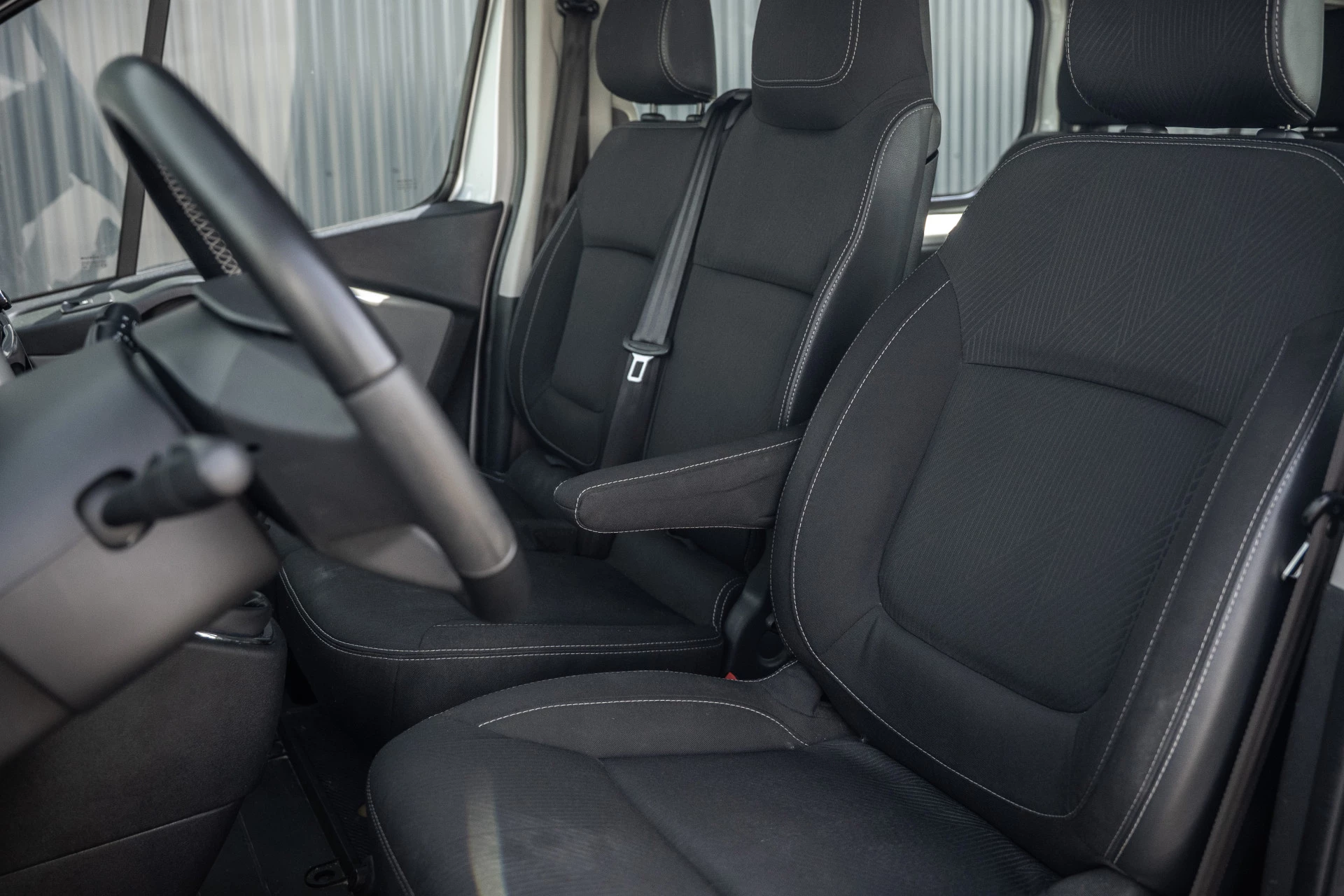 Renault Trafic 2018 - Passenger **1.6 dCi 9-Pers L2H1 | Incl. BPM, BTW vrij | R-Link | Navi | Airco | Cruise | PDC | MF Stuur | Start / Stop** obrázek 12
