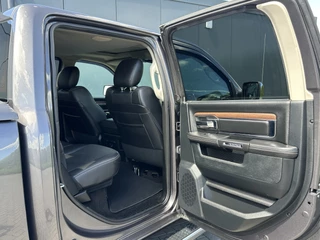Dodge Ram 1500 2017 - LARAMIE 5.7 V8 / 4x4 / LAGE BIJTELLING !! / CREW CAB / 3.5 TONS TREKHAAK / LPG / LEER / CAMERA / ECC / CRUISE afbeelding 10