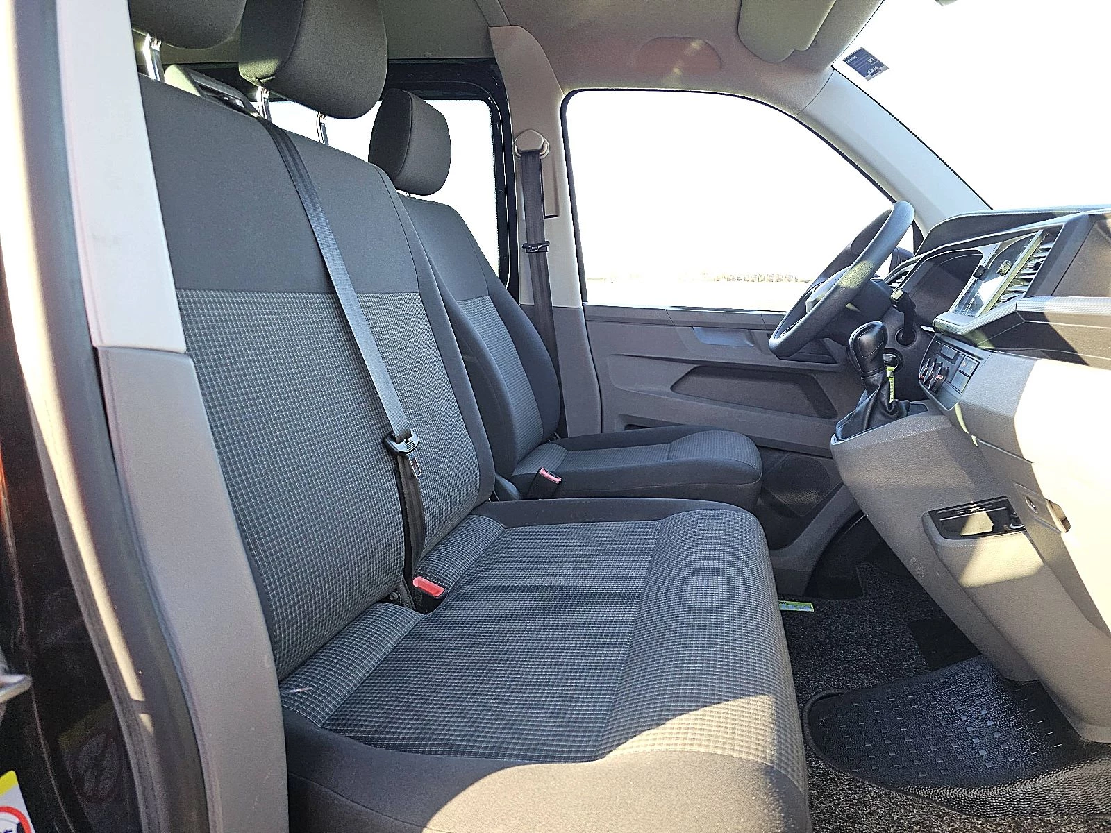 Volkswagen Transporter 2022 - 2.0 TDI image 7