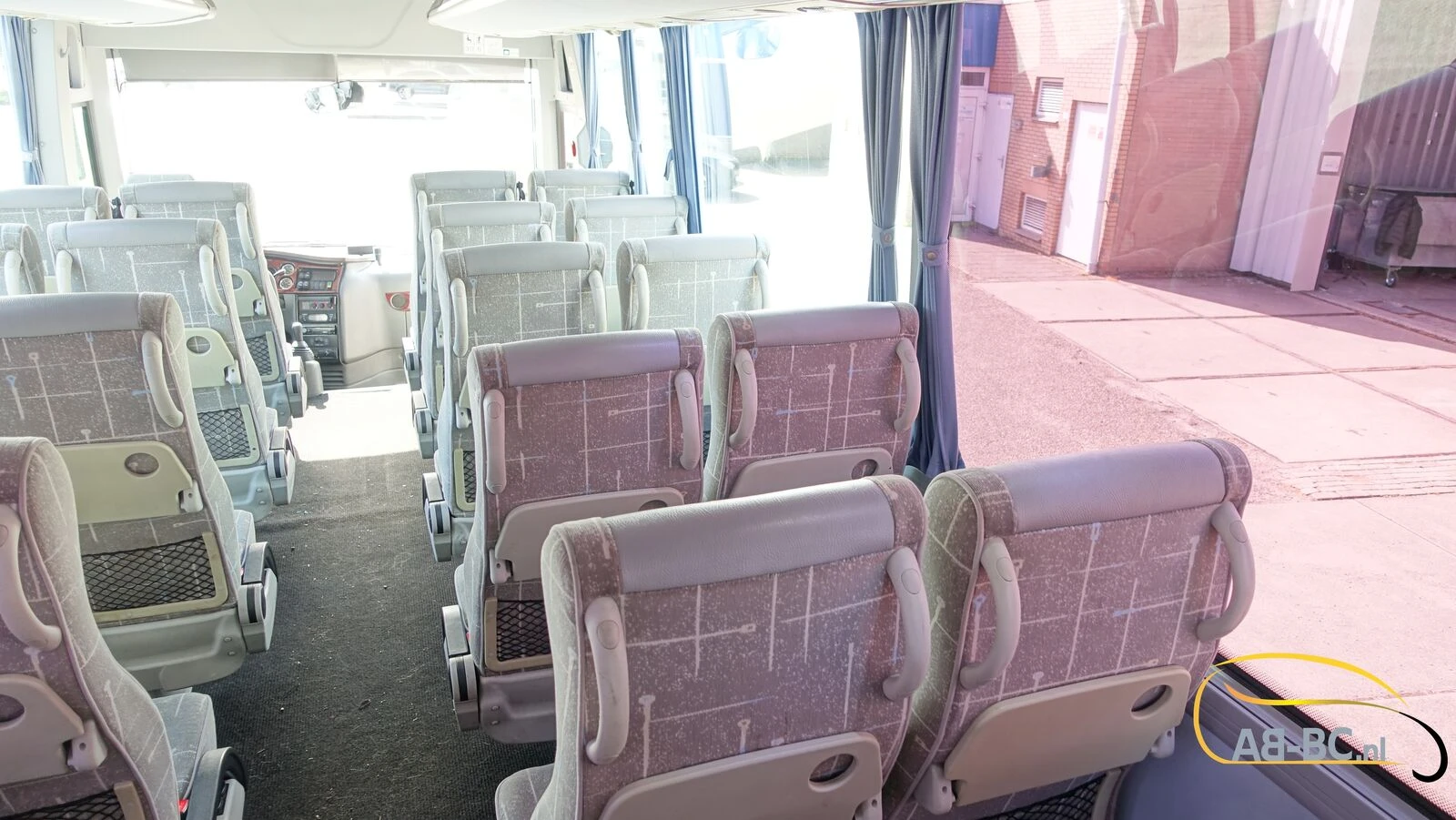 Isuzu Turquoise 30 seats EURO 6 2016 afbeelding 71