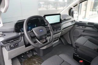 Ford Transit Custom 2025 - 320 2.0 TDCI L2H1 Limited 170pk - 1+1 Stoelopstelling - 2x Schuifdeur - Adaptive Cruise - Verwarmd stuur - Blind spot - Navigatie - Camera - Draadloos laden - Rijklaar image 15
