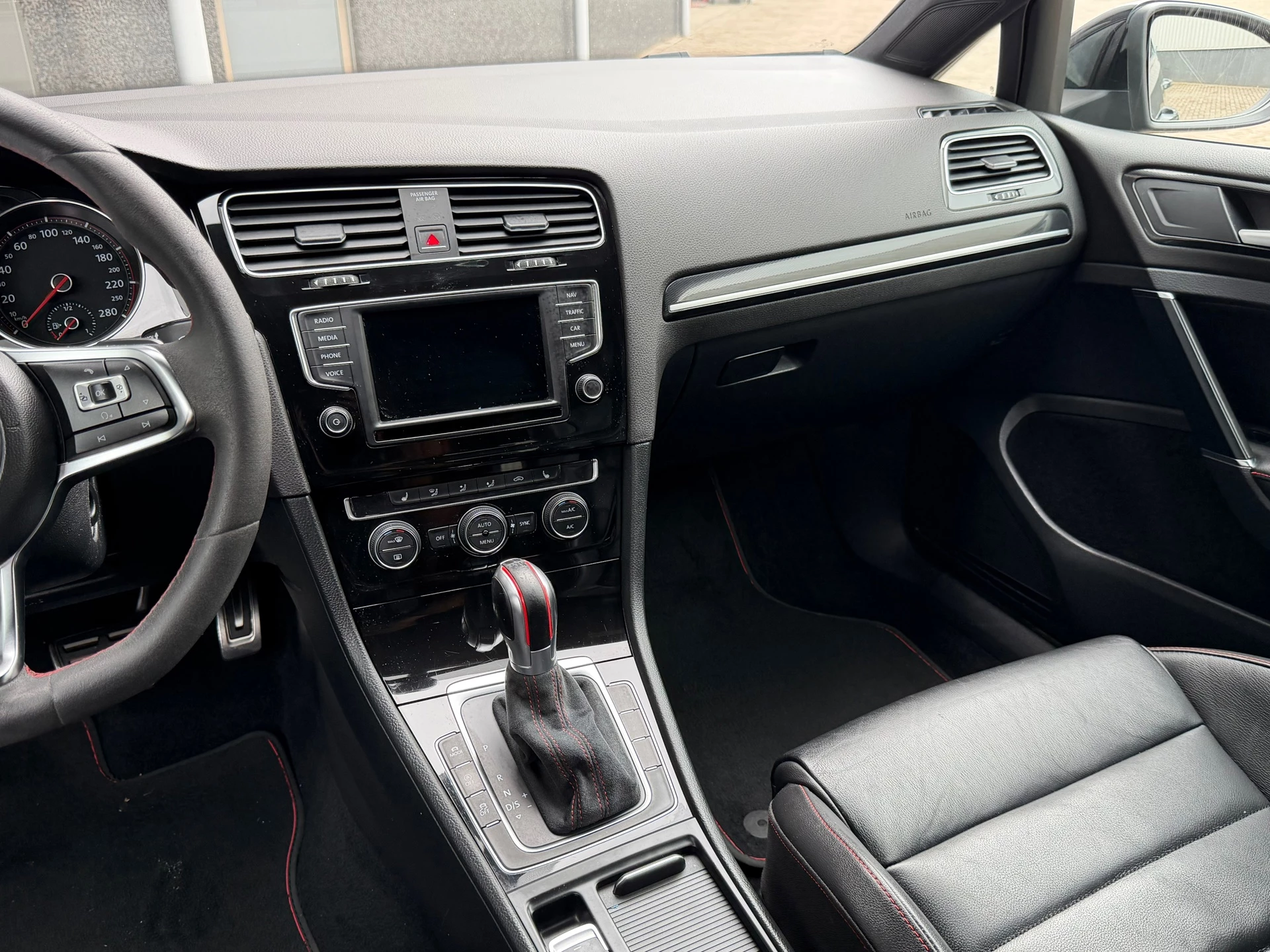 Volkswagen Golf 2017 - 2.0 TSI GTI Clubsport bj.2017 Navi|DSG|Leder|LED. image 15