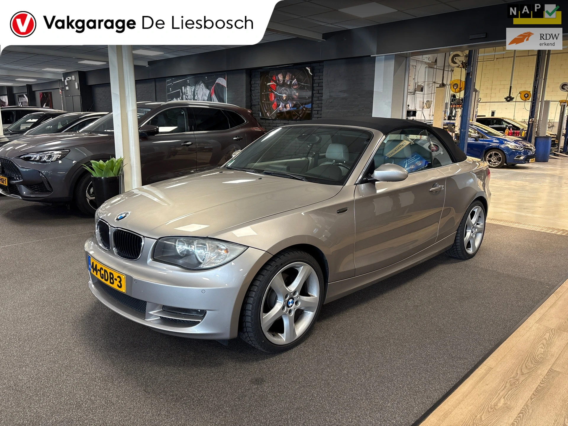 BMW 1 Serie 2008 - Cabrio 120i High Executive/navi/boeken/clima/nette kap/pdc afbeelding 1