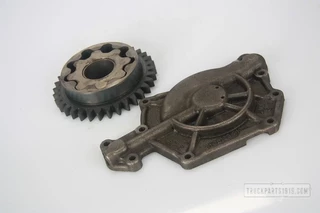 MAN N/A - Engines & Parts D2066 Oliepomp bild 1