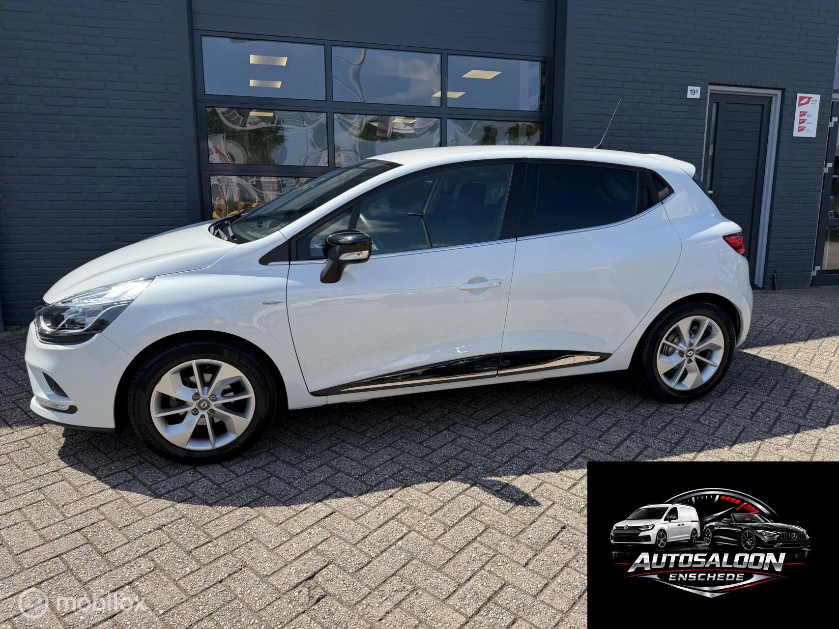 Renault Clio 2018 - 0.9 TCe Limite 03-2018 Airco Navi PDC Cruise afbeelding 2
