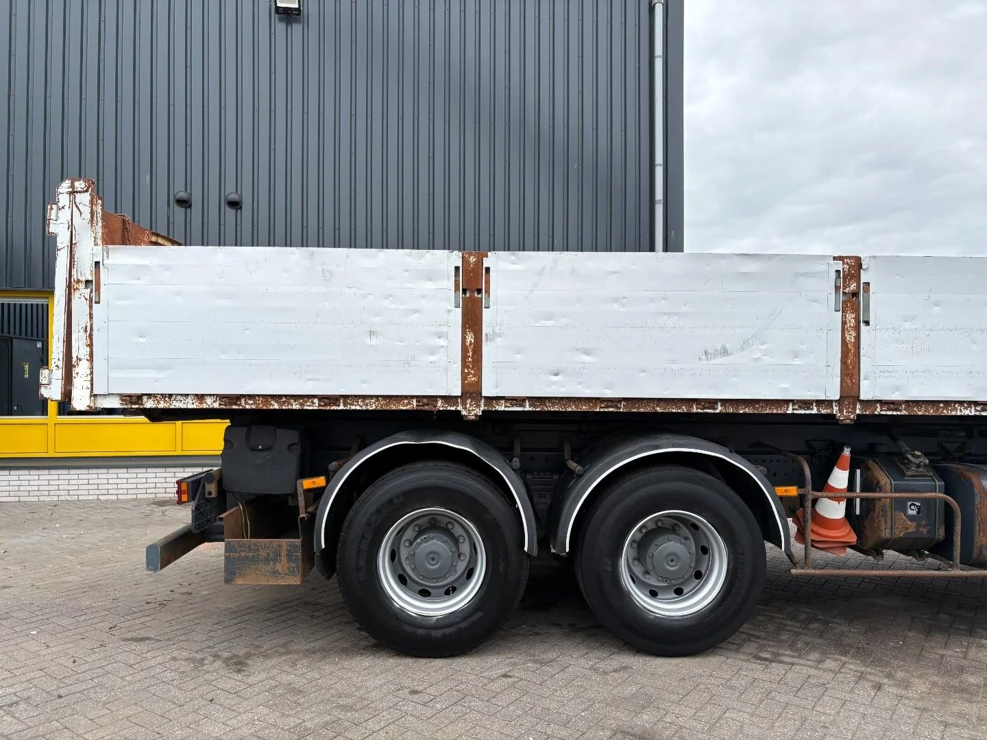 Mercedes-Benz Axor 2008 zdjęcie 33