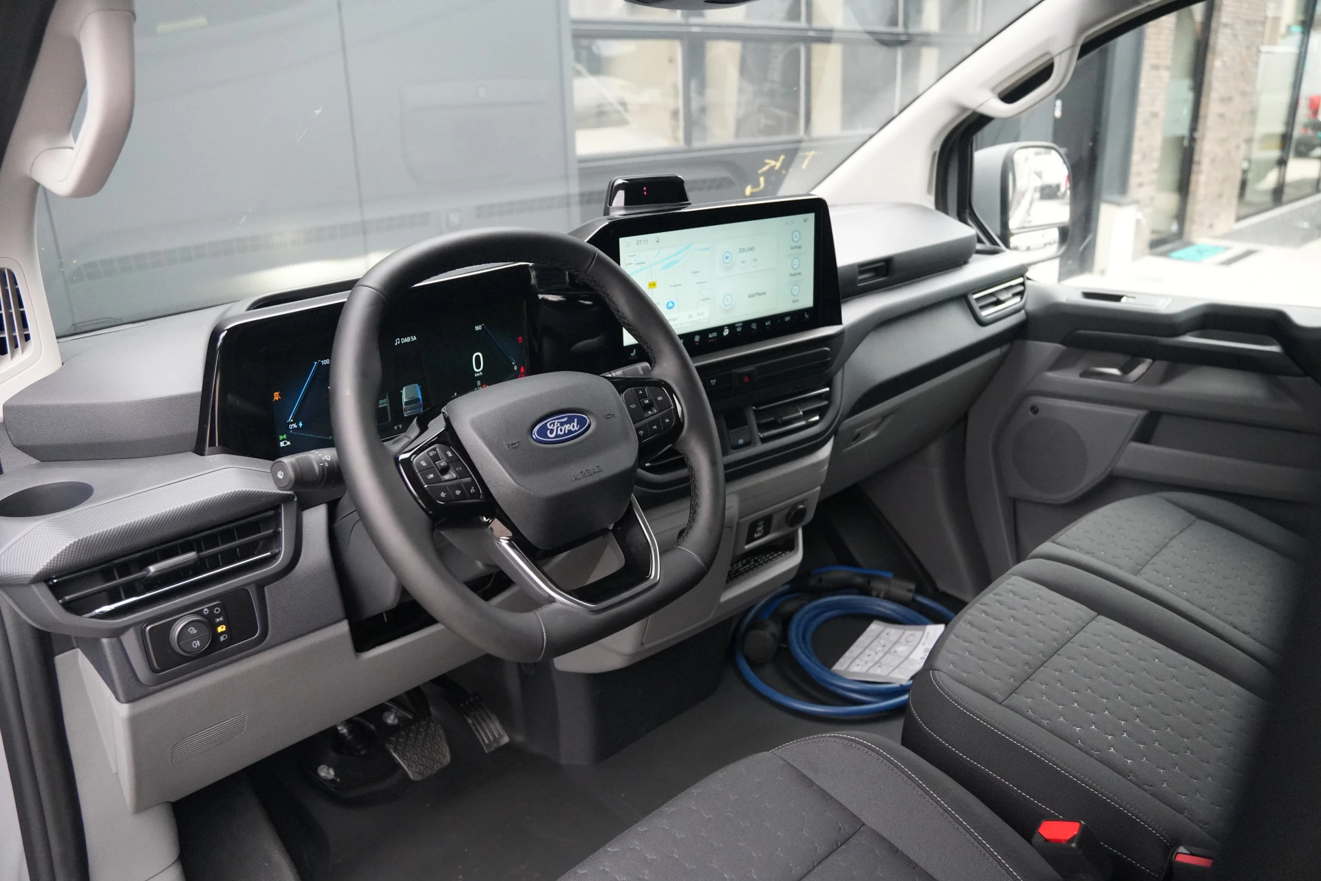 Ford E-Transit Custom 2026 - 340 L2H1 Limited 71 kWh 218pk - Trekhaak - ACC - B&O - Navi - Stoel/Stuurverwarming - 360 Camera - Blindspot - Rijklaar Bild 16