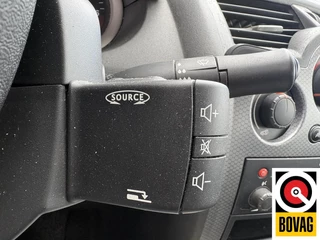 Renault Mégane 2005 - 1.6-16V Privilège Luxe APK tot 07-2027 obrazek 12